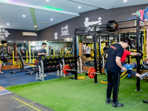 KHÔNG GIAN PHÒNG GYM